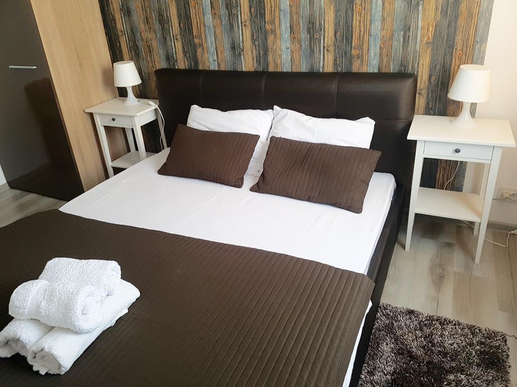 Apartament Fundeni Bukarest Exteriör bild